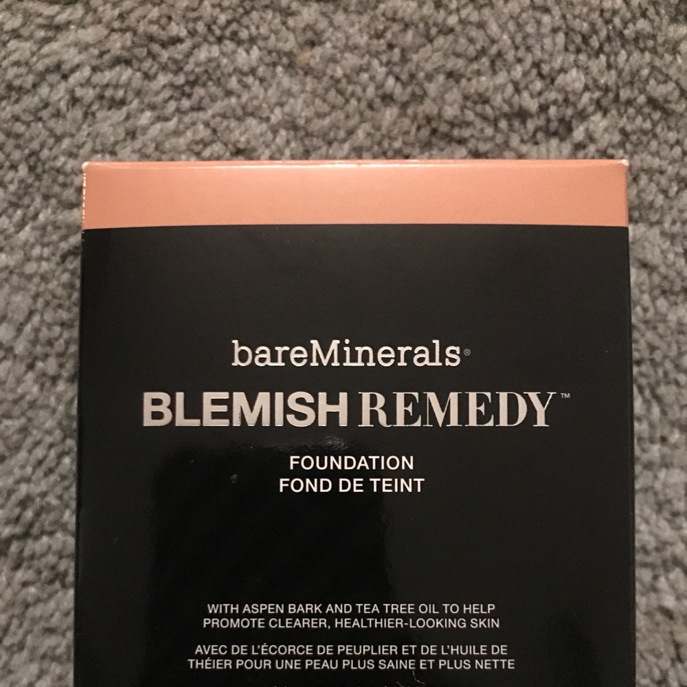 BareMinerals Remedy BNIB Clearly latte 08